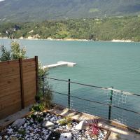 jardin zen au bord du lac